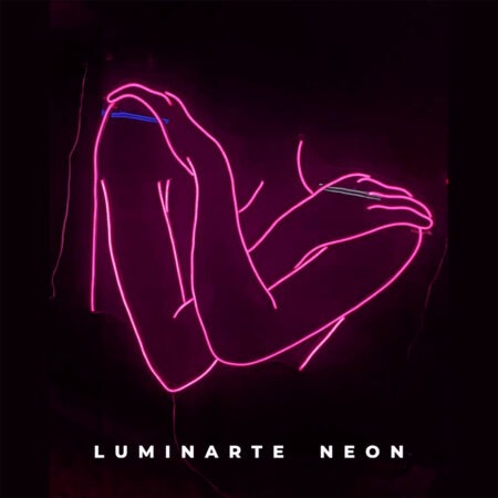 Silueta femenina amor propio